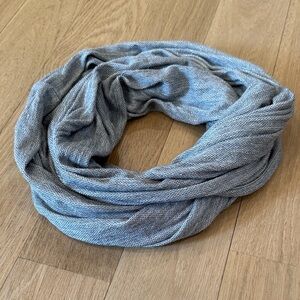 Fabletics Women's Eclipse Infinity Scarf - French Terry Soft and Cozy